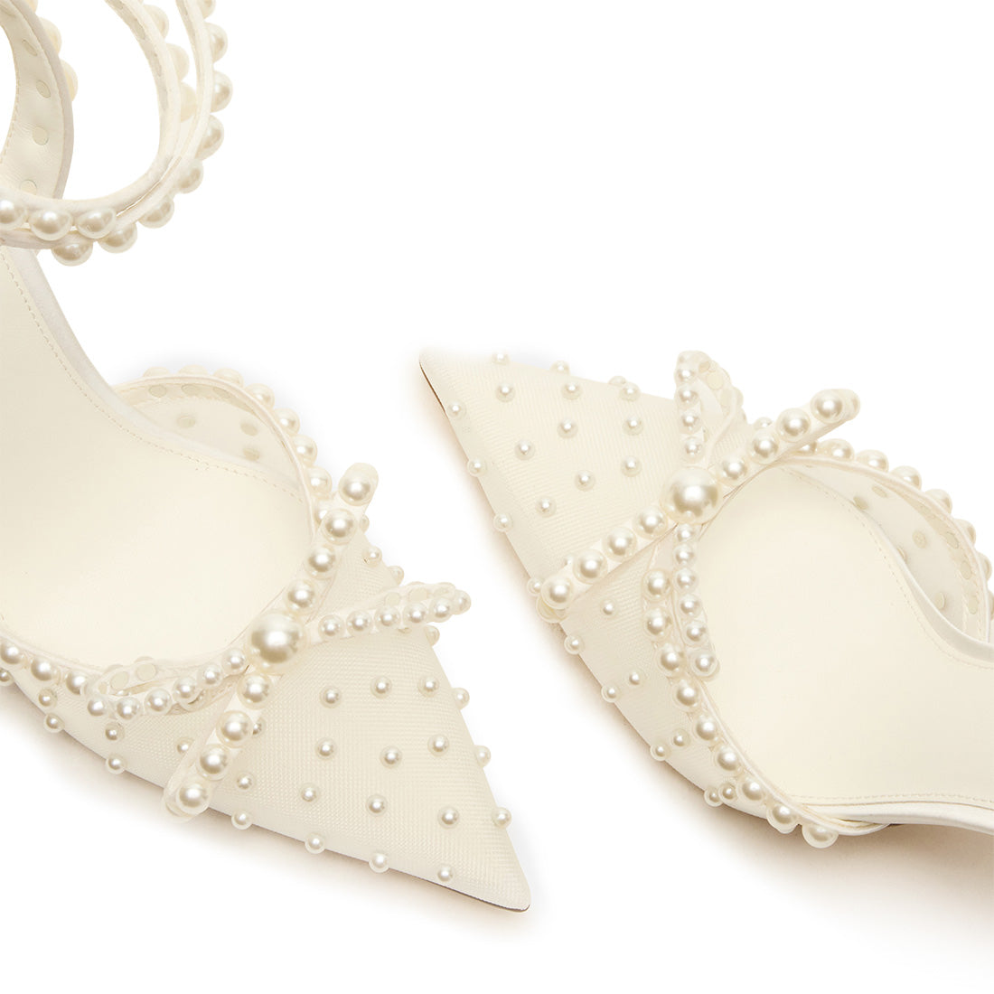 Val-M Pump IVORY
